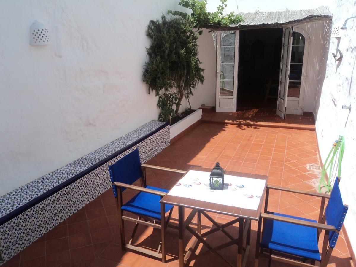 Santa Rosalia Villa Ciutadella  Exteriör bild